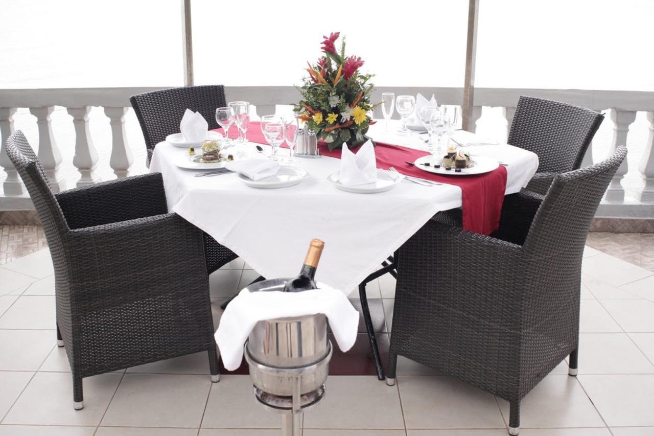 Hotel Le Petit Bateau Κονακρί Εξωτερικό φωτογραφία