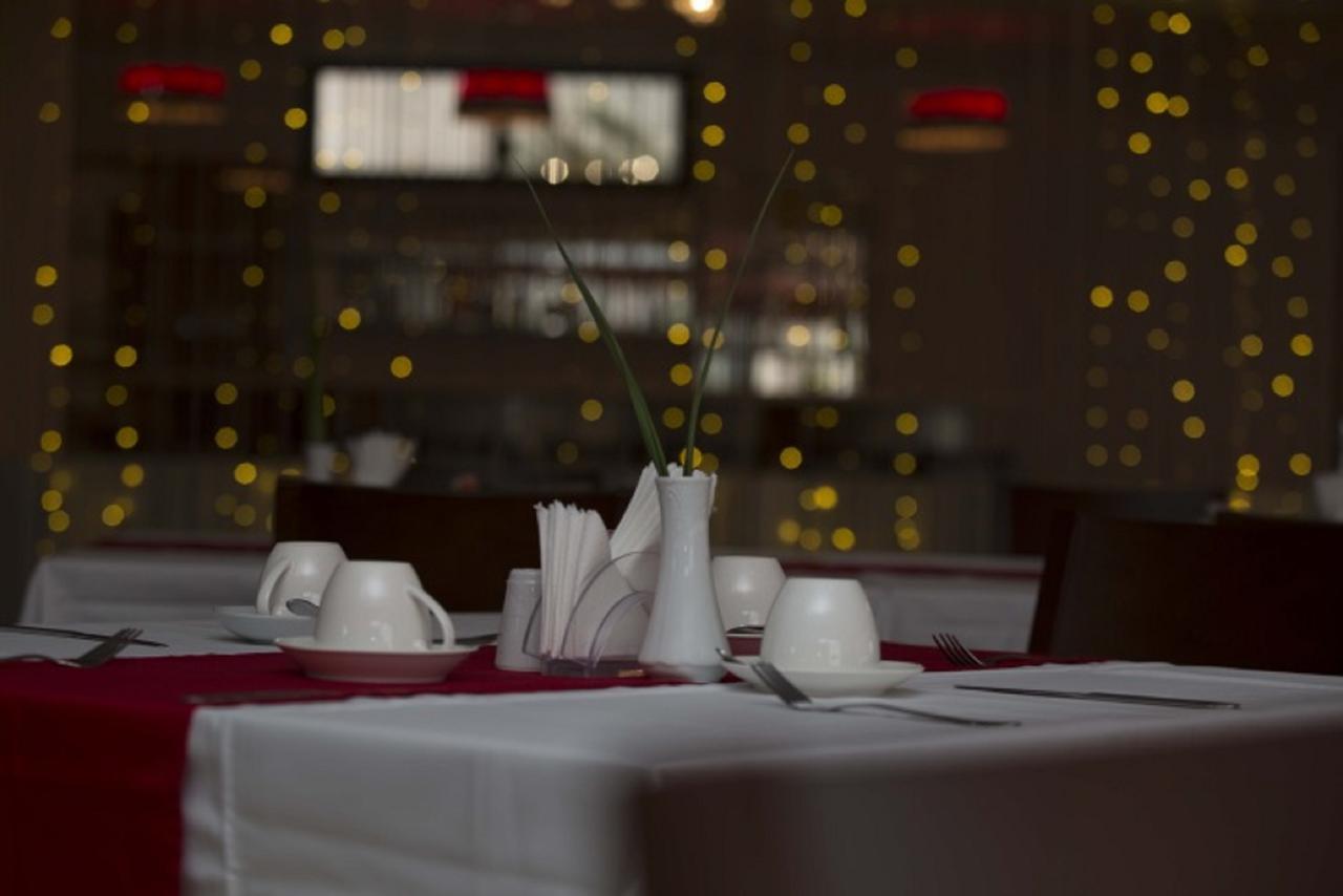 Hotel Le Petit Bateau Κονακρί Εξωτερικό φωτογραφία