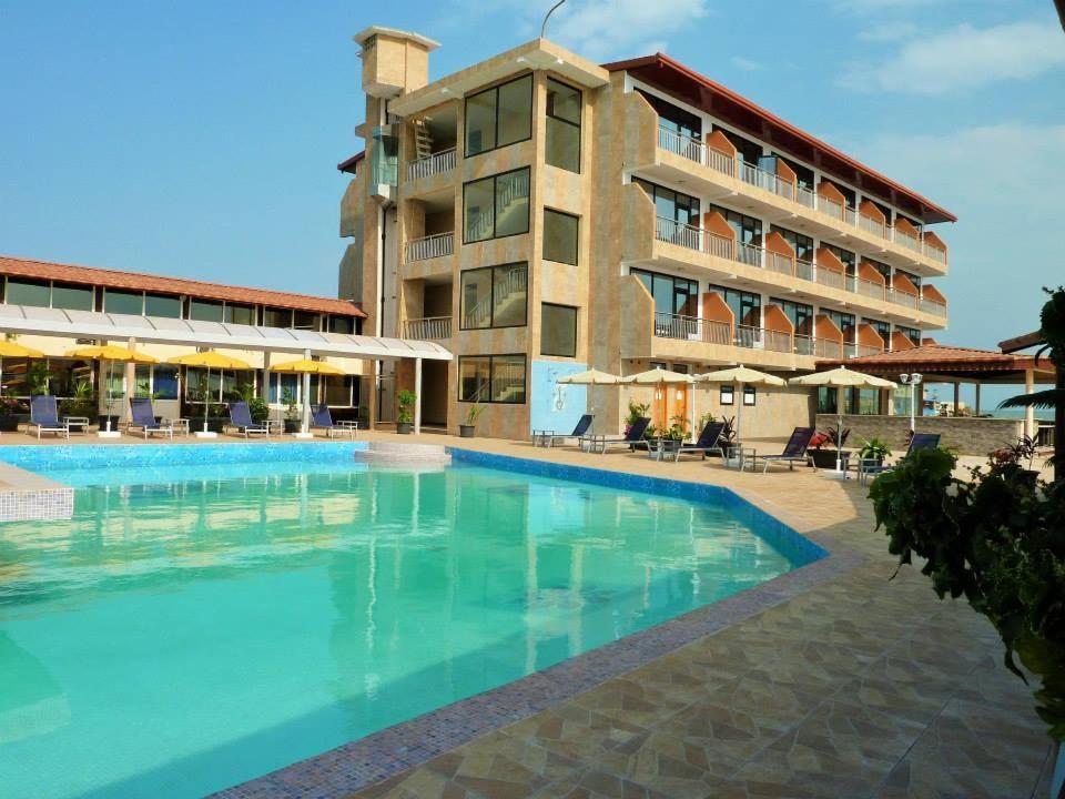 Hotel Le Petit Bateau Κονακρί Εξωτερικό φωτογραφία