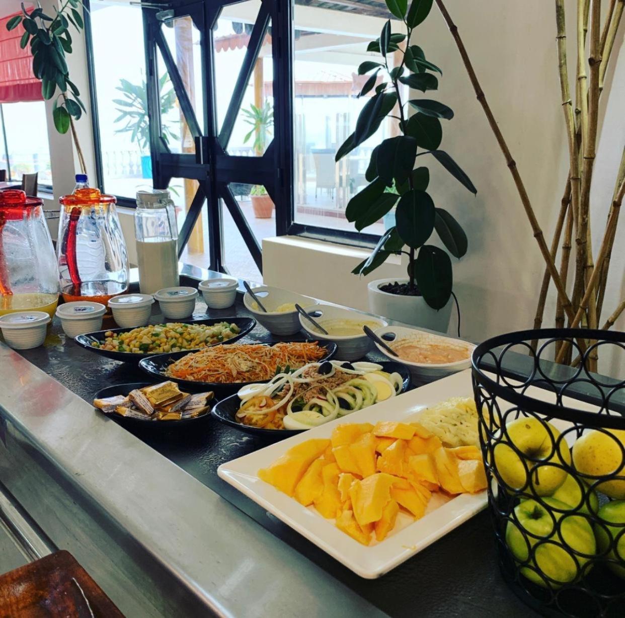 Hotel Le Petit Bateau Κονακρί Εξωτερικό φωτογραφία
